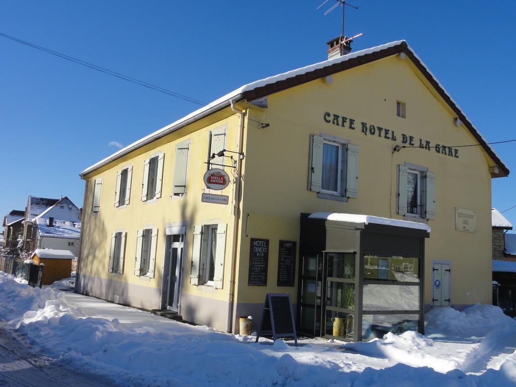 Cafe Hotel De La Gare Champagnole Exterior photo